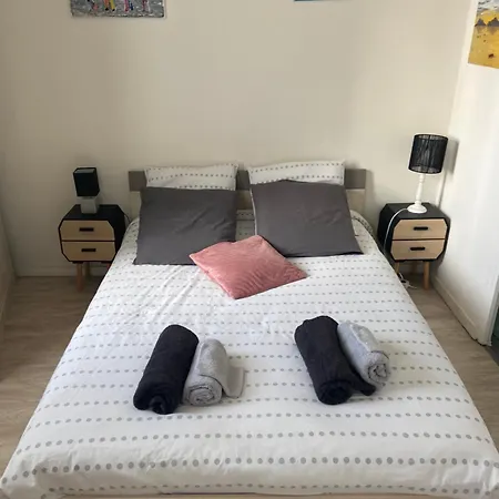 Le Petit Logis-meuble 2 Etoiles -local Velo-arrivee Autonome-h Flexibles Apartamento *