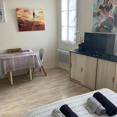 Le Petit Logis-meuble 2 Etoiles -local Velo-arrivee Autonome-h Flexibles *